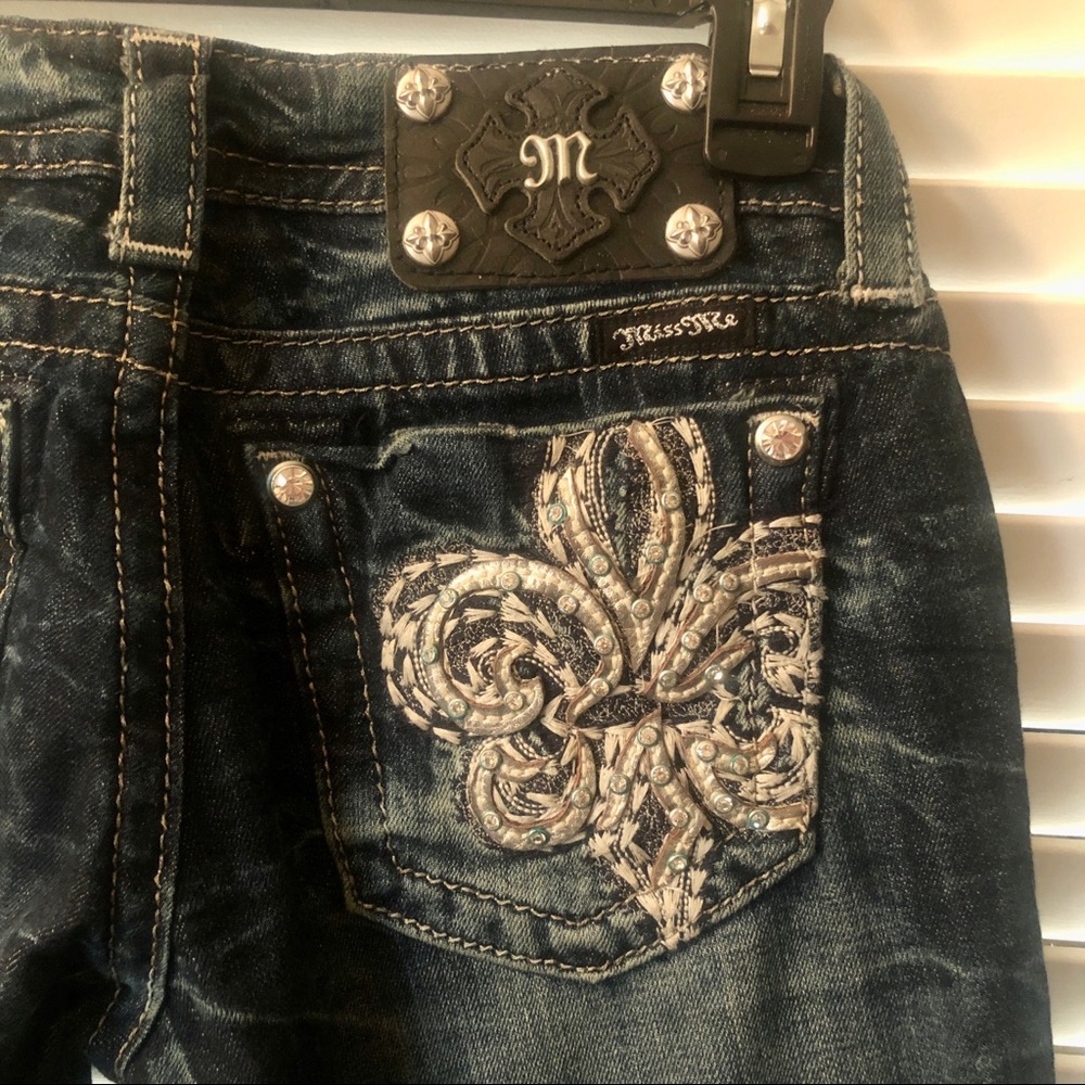 Women’s Miss Me brand jeans - Size 25